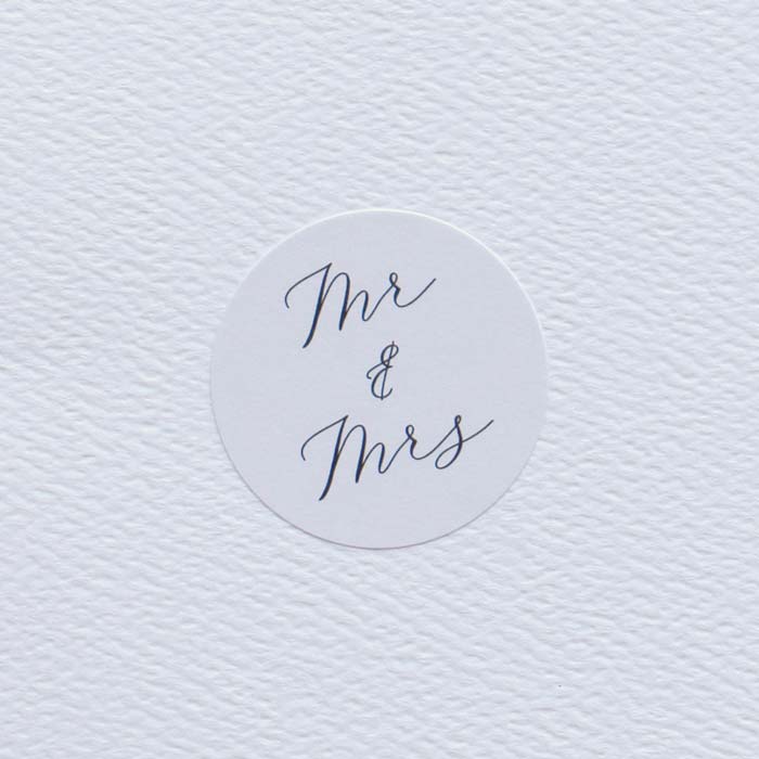 Mr & Mrs Circle Envelope Seal 48 pk
